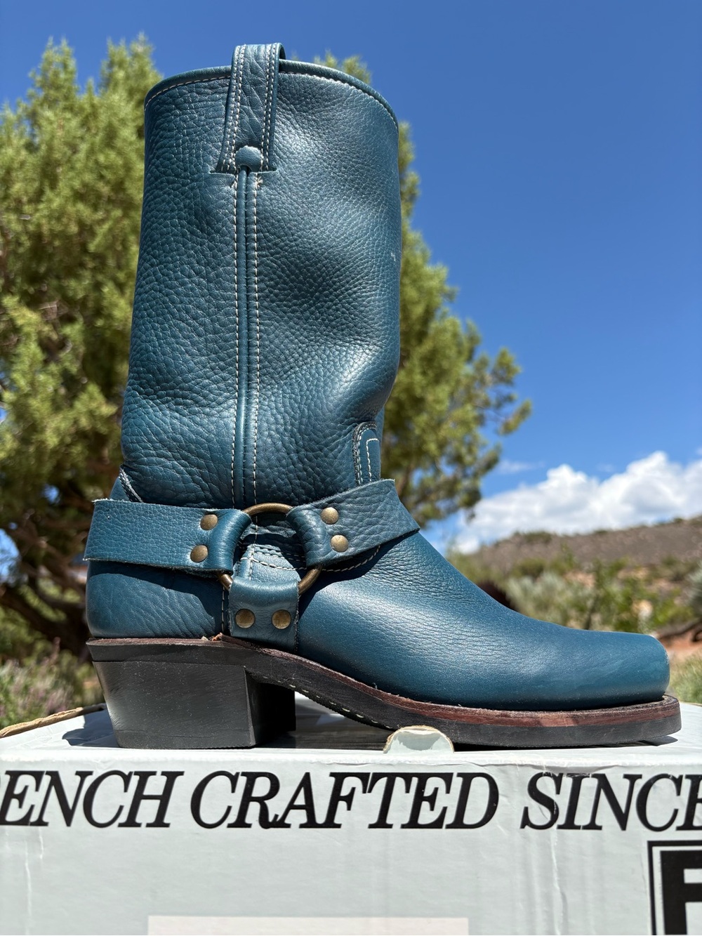 FRYE 🇺🇸12R Harness Boots - Picture 3 of 16